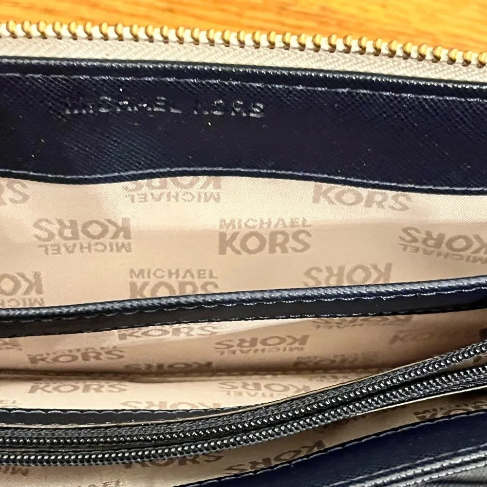 Michael Kors White Monogram wallet no wristlet band